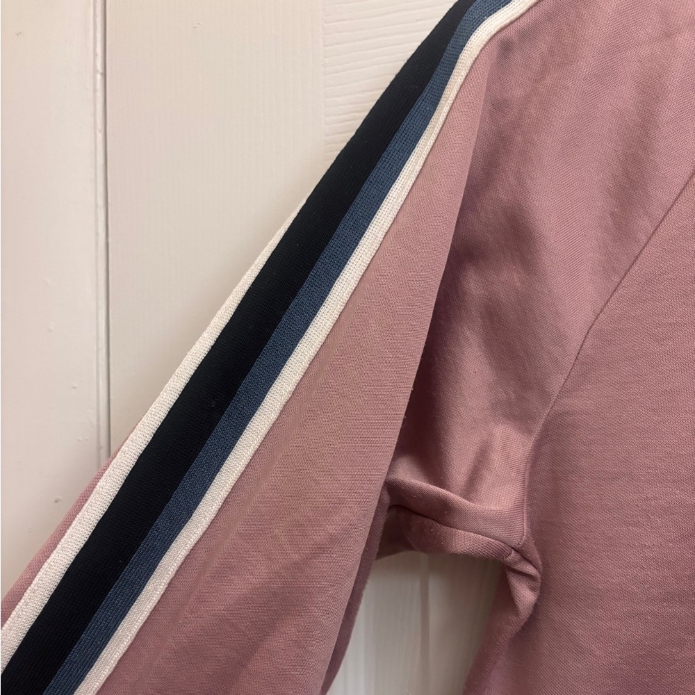 A&F quarter-zip pullover - Picture 2 of 3